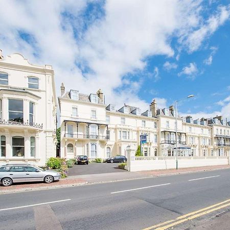 Travelodge Tunbridge Wells Екстериор снимка