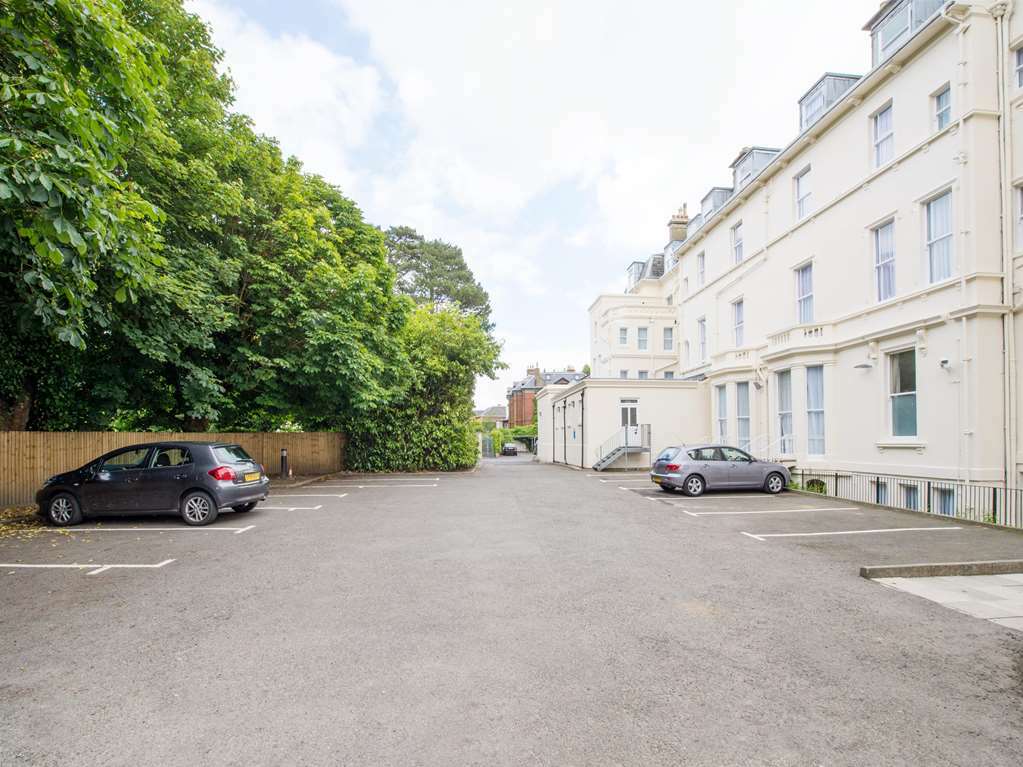Travelodge Tunbridge Wells Екстериор снимка