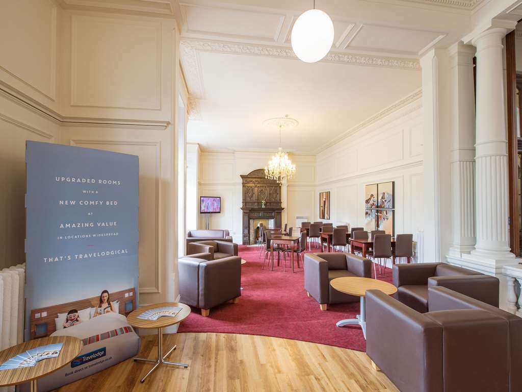 Travelodge Tunbridge Wells Ресторант снимка